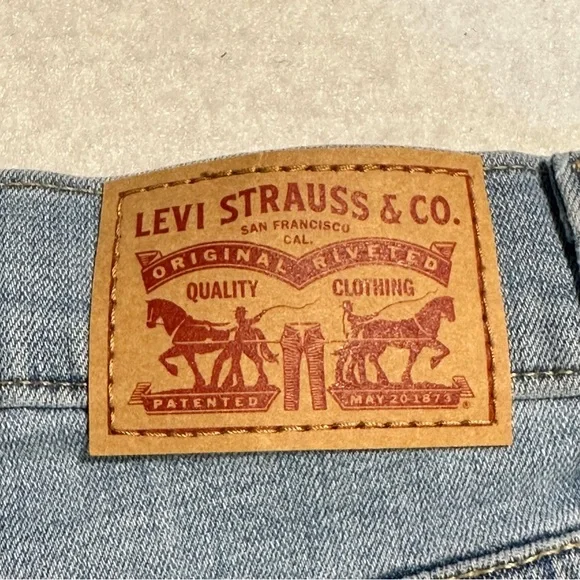 LEVIS Womens Mid Length Shorts  size 24 Blue Cuffed Denim Jean Shorts Co… - Picture 6 of 13